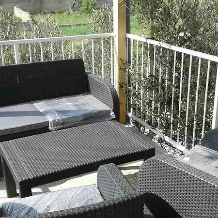Goga Apartament Pirovac