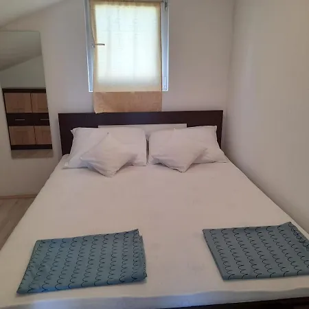 Goga Apartment *
