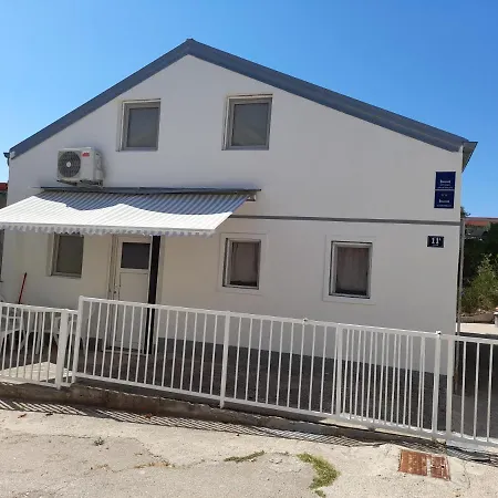 Goga Apartament *