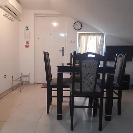 Appartamento Goga Pirovac